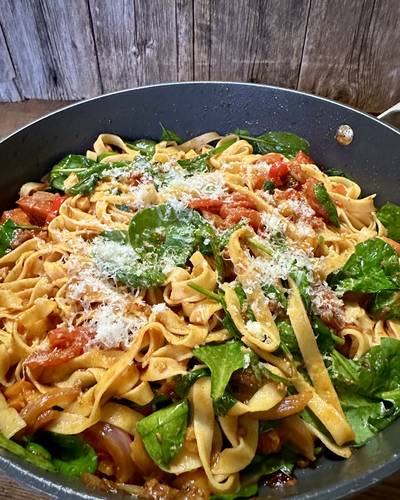 Pasta med ovnsbakte tomater og nduja 