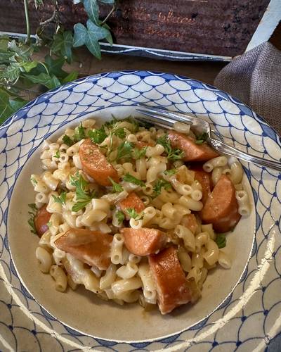 Makaroni med røkte pølser